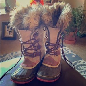 Sorel boots Brown/pink